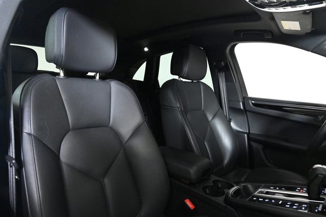 2022 Porsche Macan S - 22976230 - 18