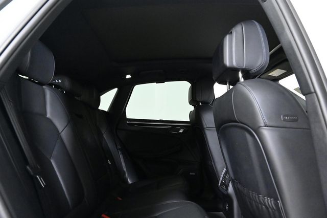 2022 Porsche Macan S - 22976230 - 19