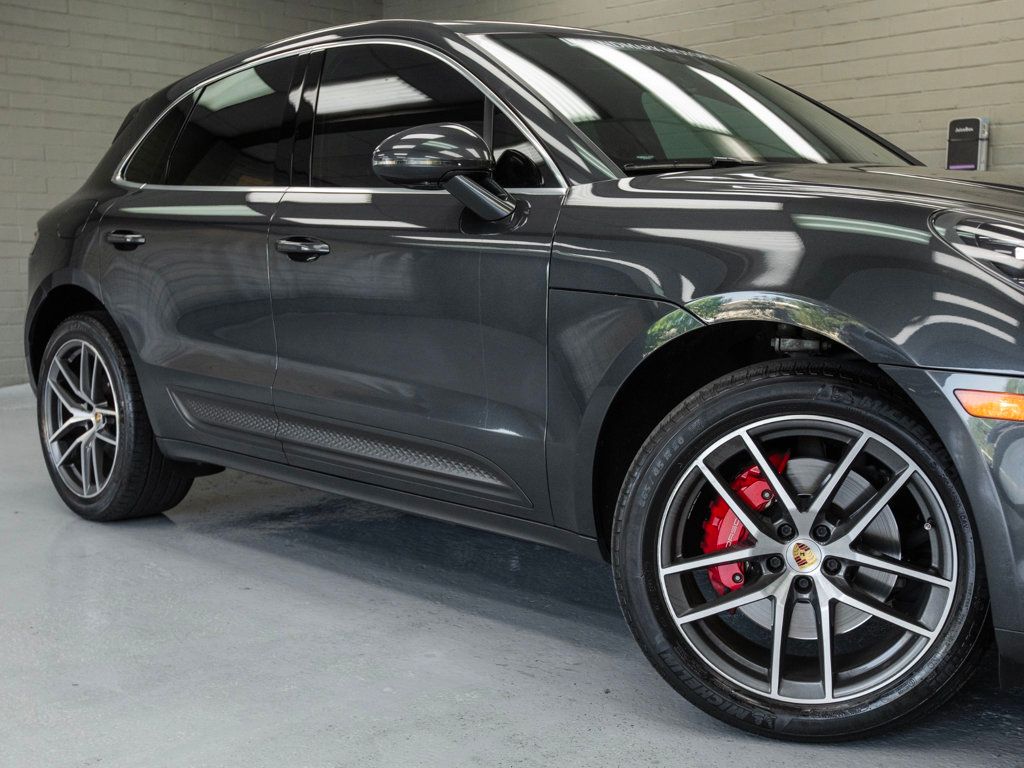 2022 Porsche Macan S photo 9