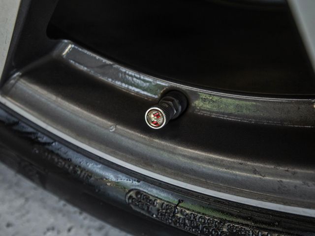 2022 Porsche Macan S AWD - 22911825 - 17