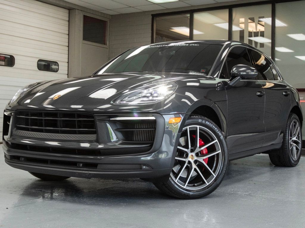 2022 Porsche Macan S photo 2