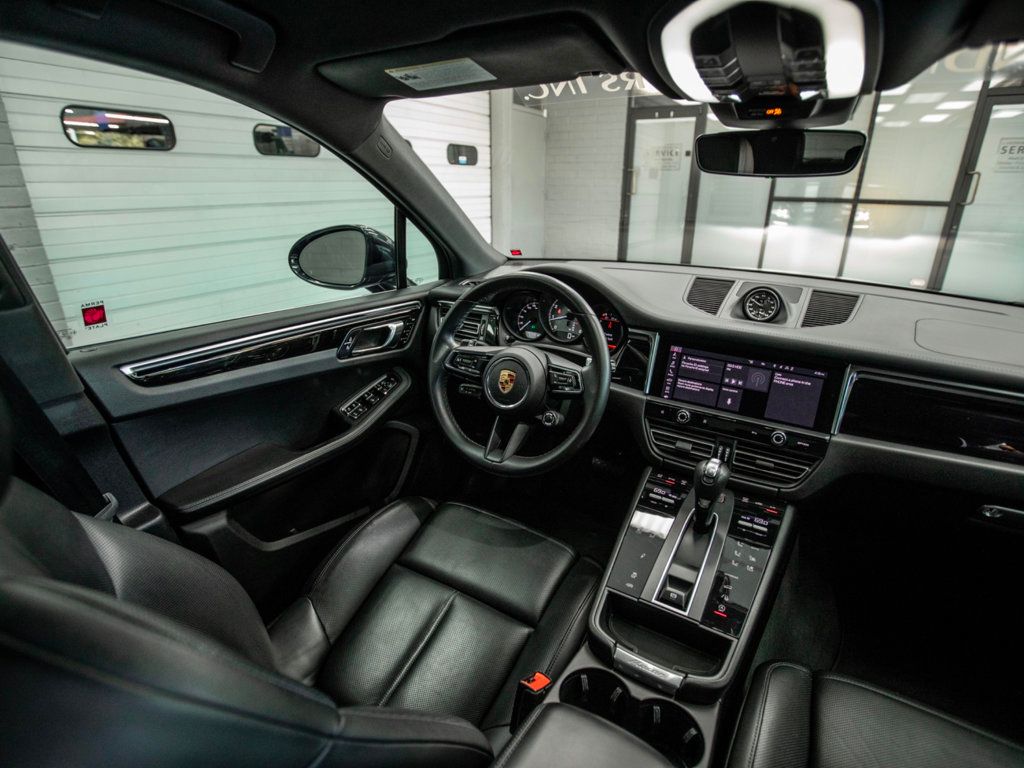2022 Porsche Macan S photo 19