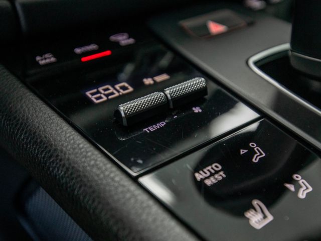 2022 Porsche Macan S AWD - 22911825 - 29