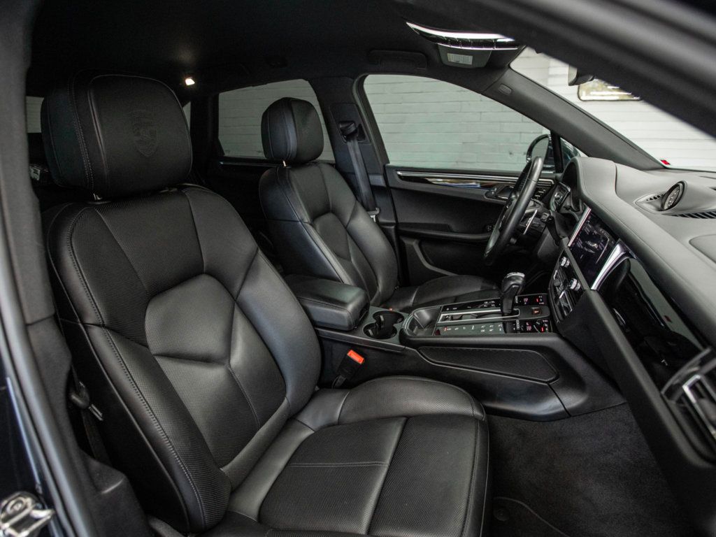 2022 Porsche Macan S photo 26