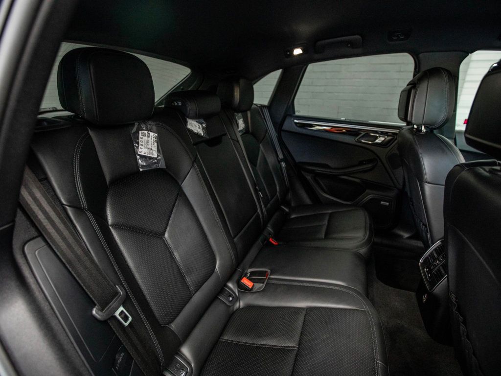 2022 Porsche Macan S photo 28