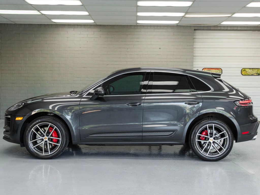 2022 Porsche Macan S photo 4