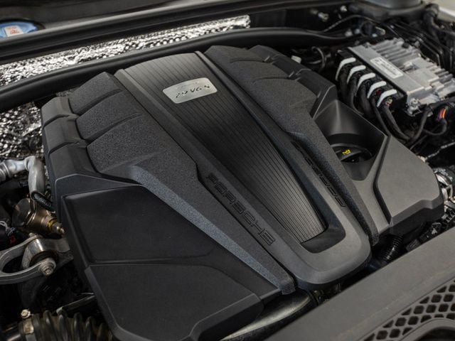 2022 Porsche Macan S AWD - 22911825 - 5