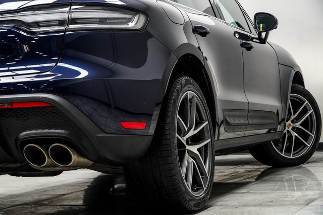 2022 Porsche Macan S AWD - 22955911 - 17