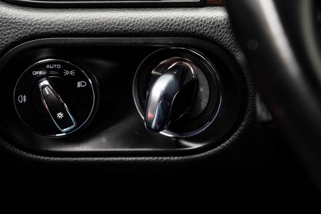 2022 Porsche Macan S AWD - 22955911 - 37