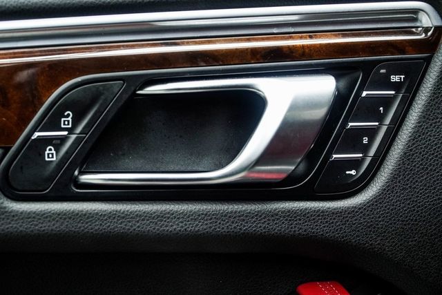 2022 Porsche Macan S AWD - 22955911 - 43