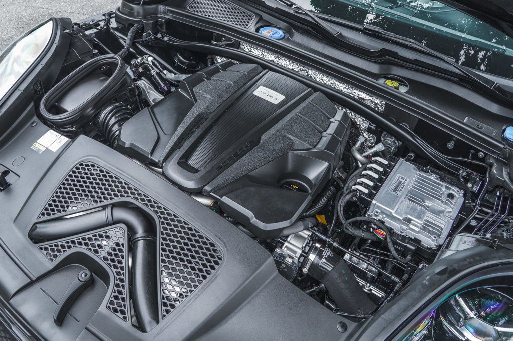 2022 Porsche Macan S photo 31