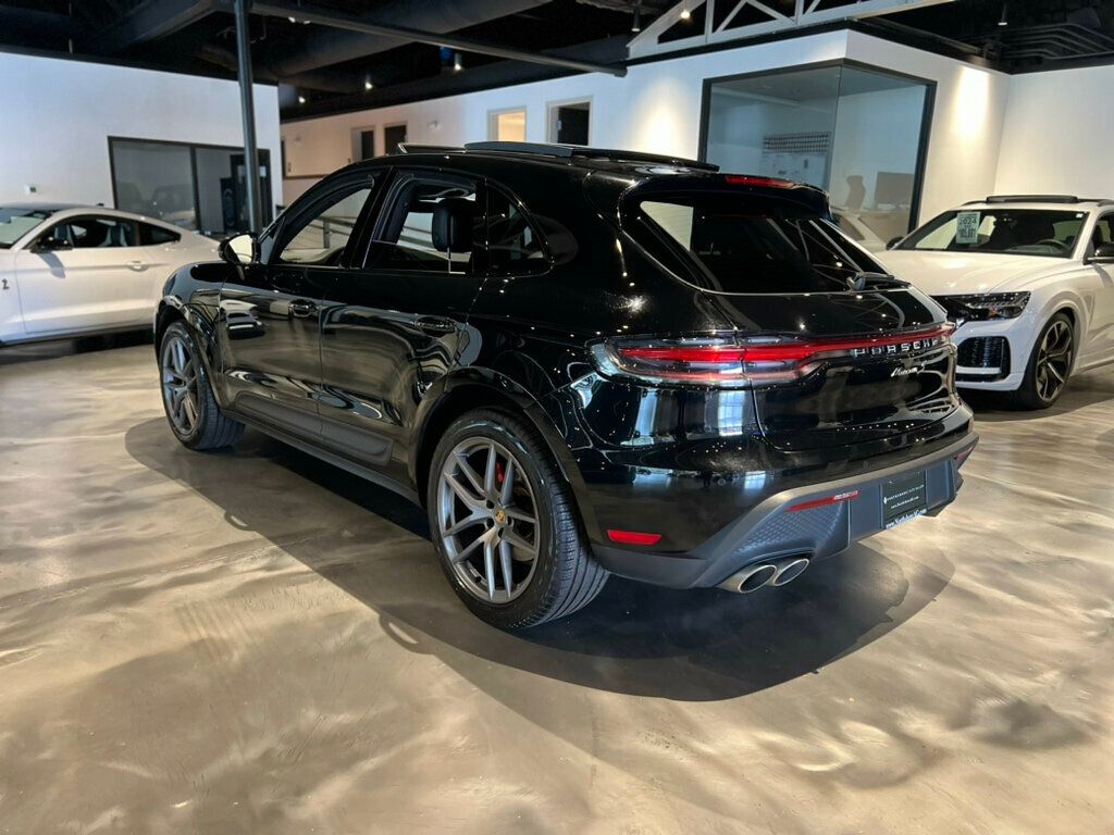 2022 Porsche Macan S photo 3