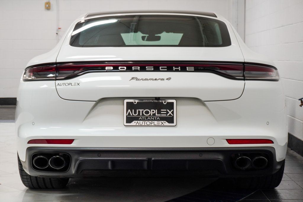 2022 Porsche Panamera 4 photo 12