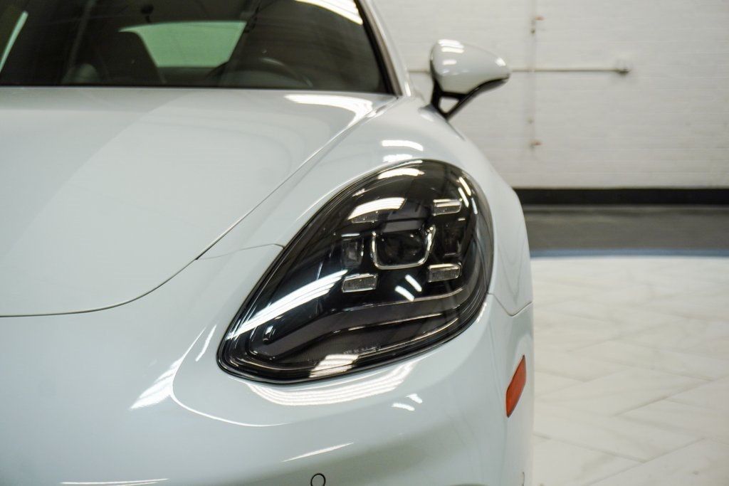 2022 Porsche Panamera 4 photo 14