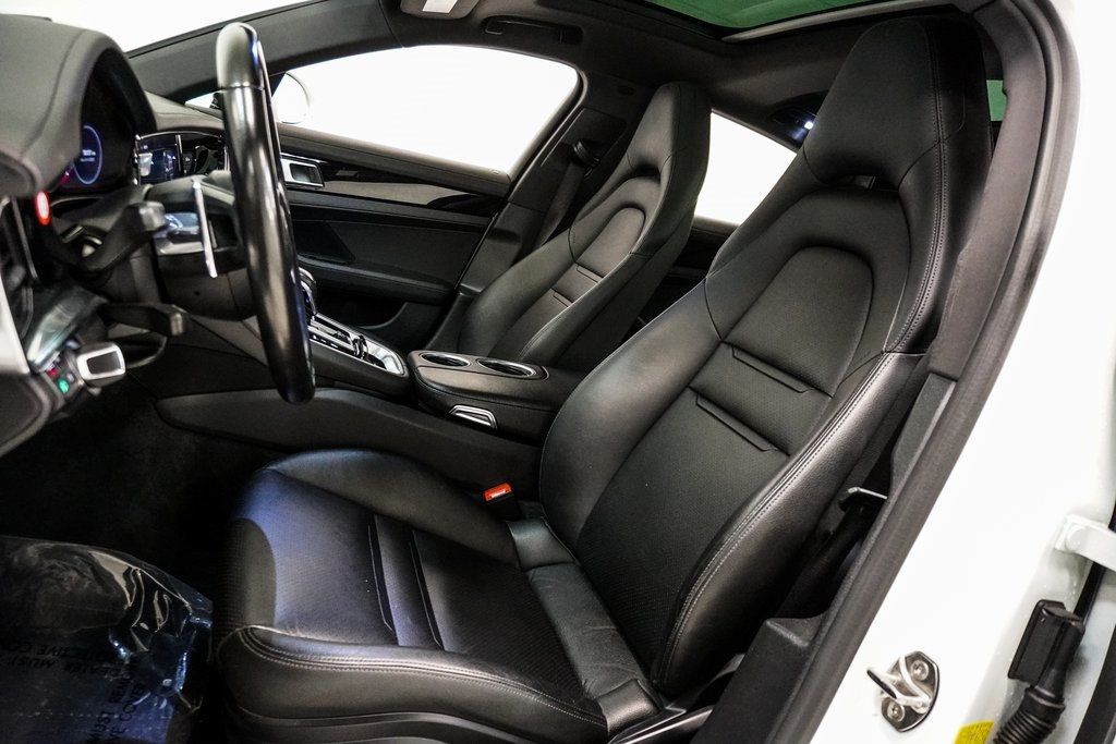 2022 Porsche Panamera 4 photo 17