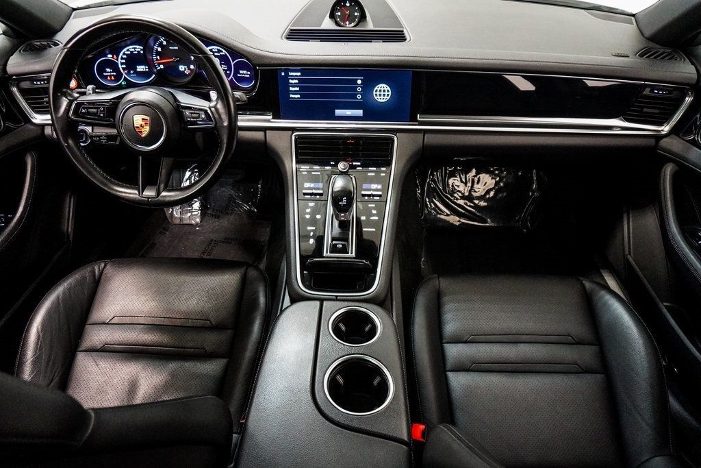 2022 Porsche Panamera 4 photo 25