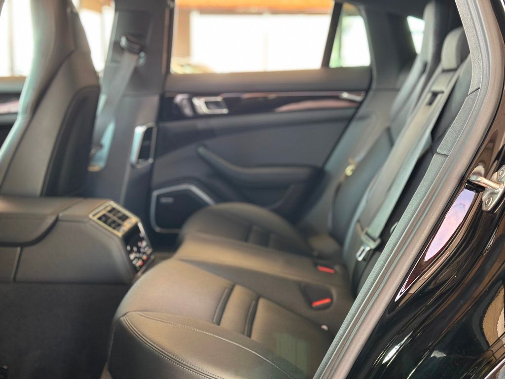 2022 Porsche Panamera 4 E-Hybrid AWD - 22891404 - 31