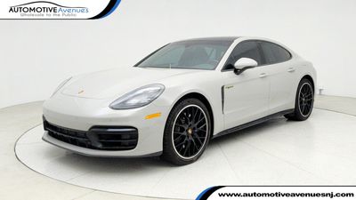 2022 Porsche Panamera