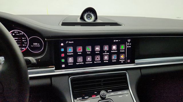 2022 Porsche Panamera 4 E-Hybrid Platinum Edition AWD with Upgraded 21'' Wheels - 22948074 - 17