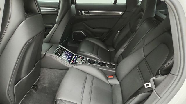 2022 Porsche Panamera 4 E-Hybrid Platinum Edition AWD with Upgraded 21'' Wheels - 22948074 - 22