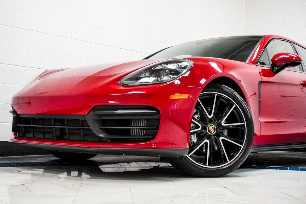 2022 Porsche Panamera 4 Platinum photo 2