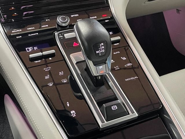 2022 Porsche Panamera 4S E-Hybrid AWD - 22934695 - 42