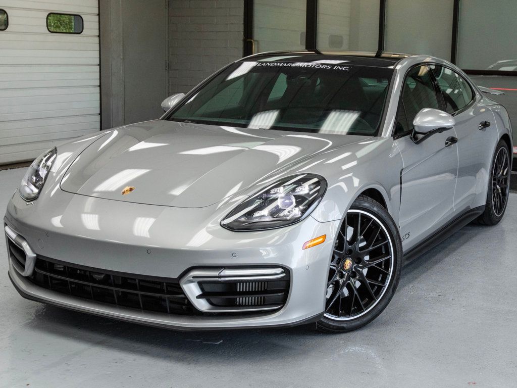 2022 Porsche Panamera GTS photo 14