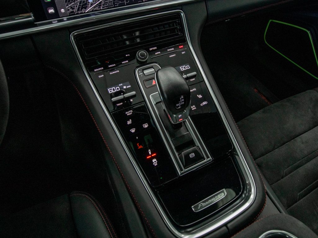 2022 Porsche Panamera GTS photo 22