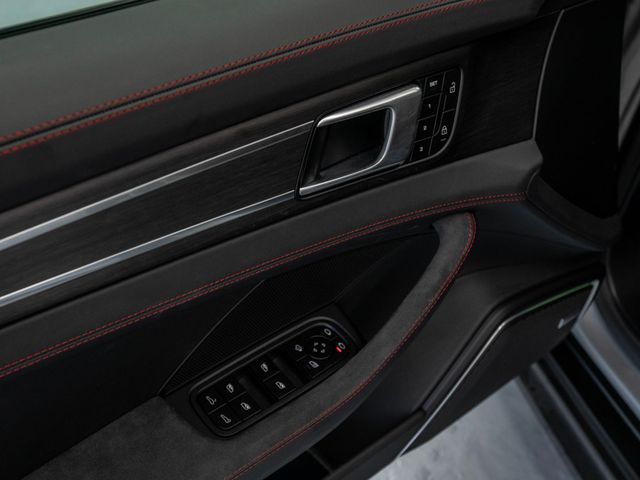 2022 Porsche Panamera GTS AWD - 22919487 - 36