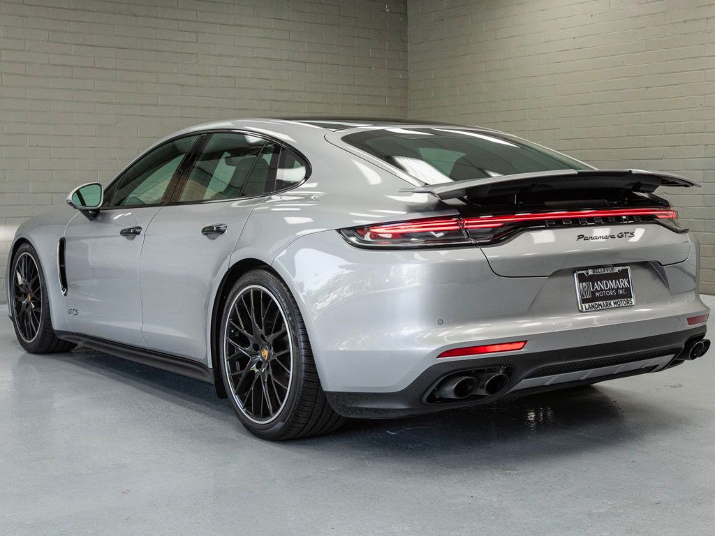 2022 Porsche Panamera GTS photo 42
