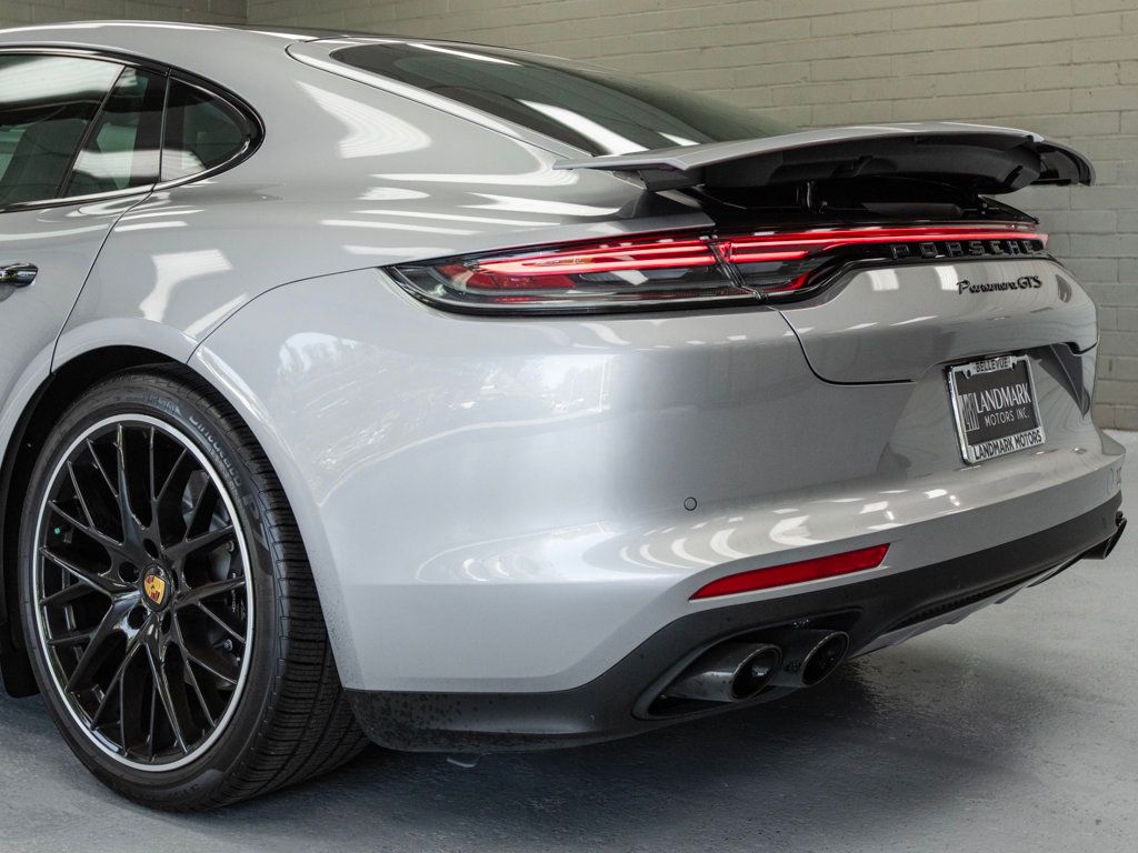 2022 Porsche Panamera GTS photo 45