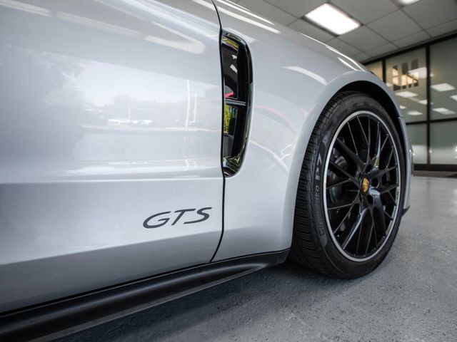 2022 Porsche Panamera GTS AWD - 22919487 - 7