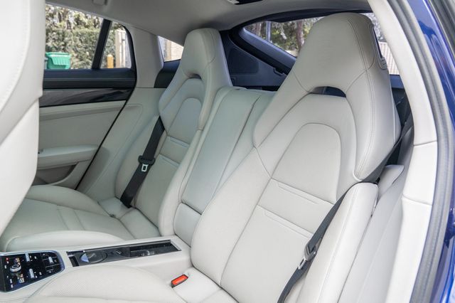 2022 Porsche Panamera RWD - 22993580 - 20