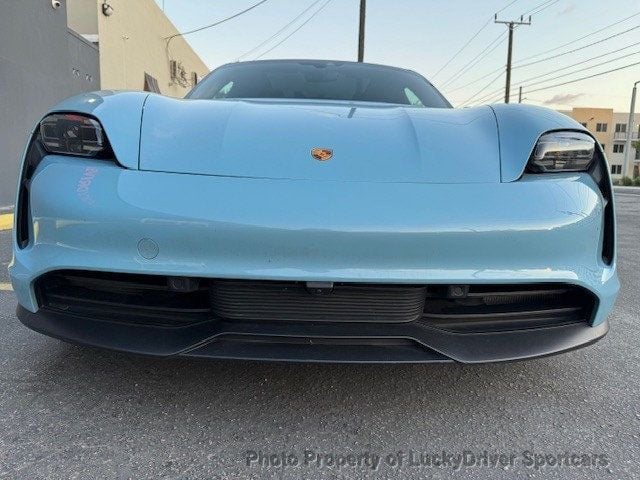 2022 Porsche Taycan 4 photo 19