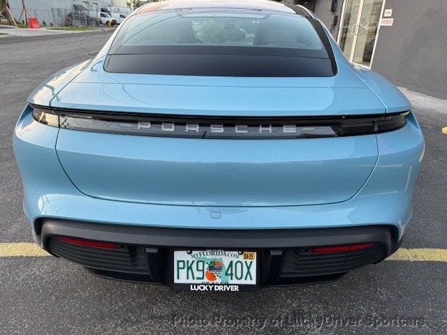 2022 Porsche Taycan 4 photo 22