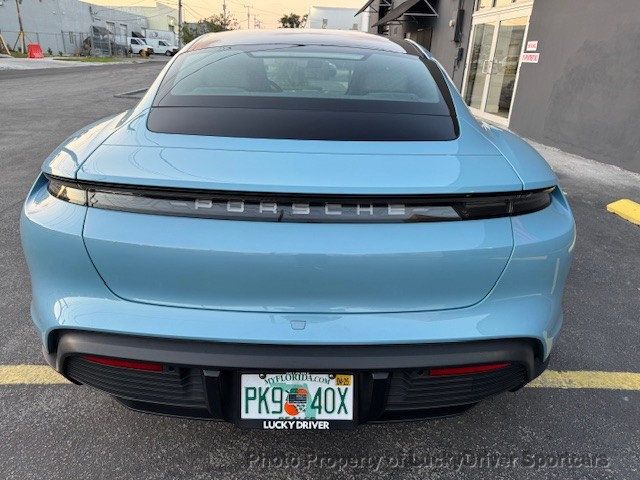 2022 Porsche Taycan 4 photo 24