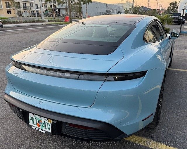 2022 Porsche Taycan 4 photo 29