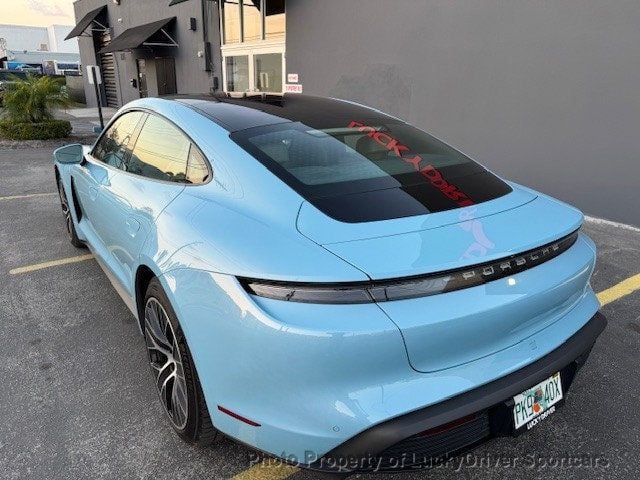 2022 Porsche Taycan 4 photo 33
