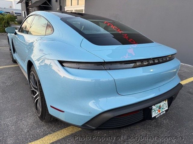 2022 Porsche Taycan 4 photo 34