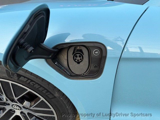 2022 Porsche Taycan 4 photo 36