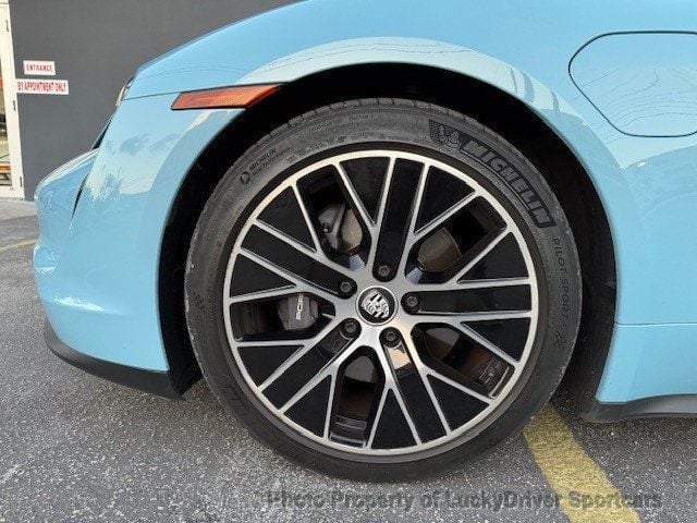 2022 Porsche Taycan 4 photo 44