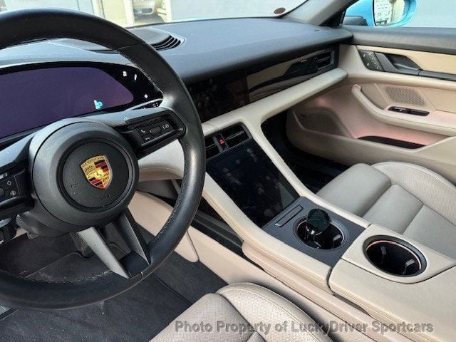 2022 Porsche Taycan 4 photo 52