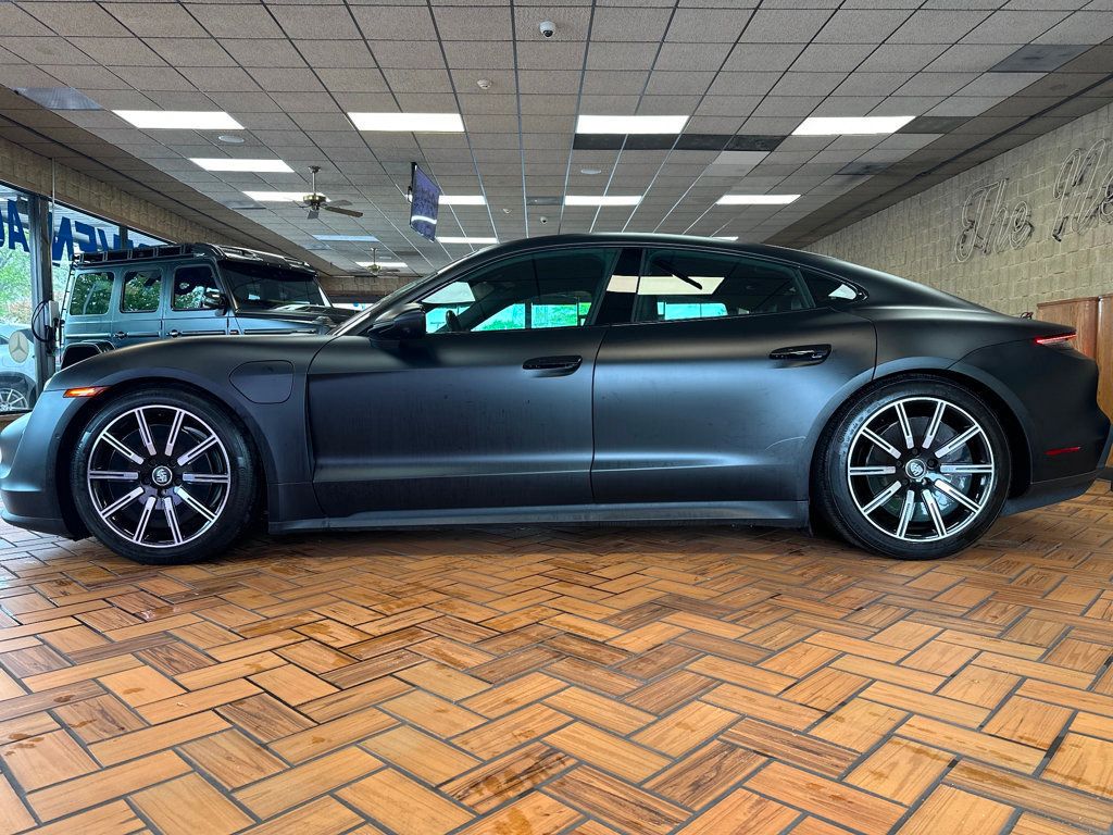 2022 Porsche Taycan 4S photo 3