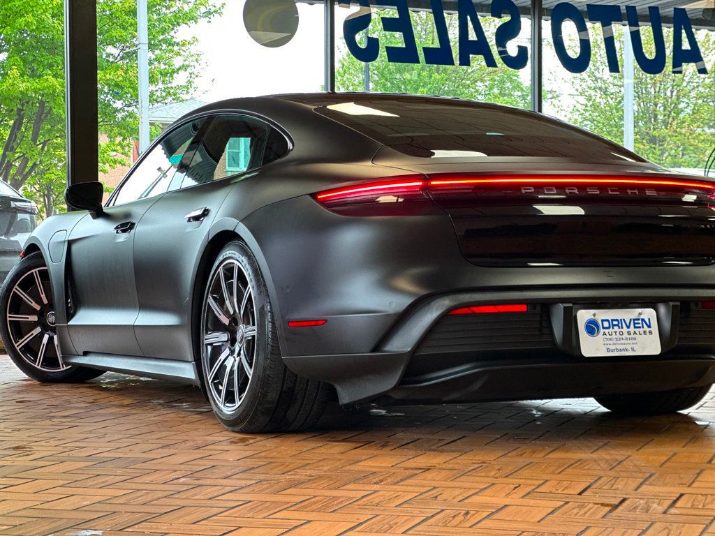 2022 Porsche Taycan 4S photo 4