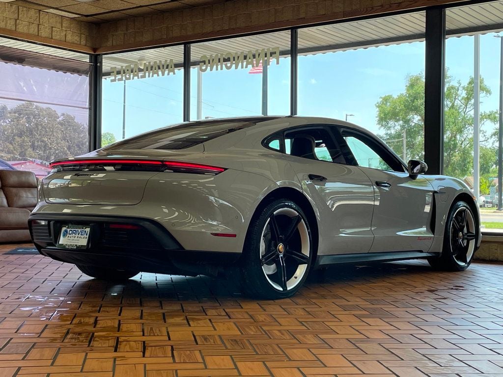 2022 Porsche Taycan 4S AWD - 23048010 - 9