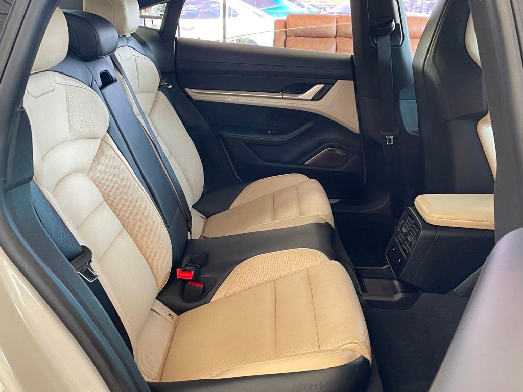 2022 Porsche Taycan 4S AWD - 23048010 - 22