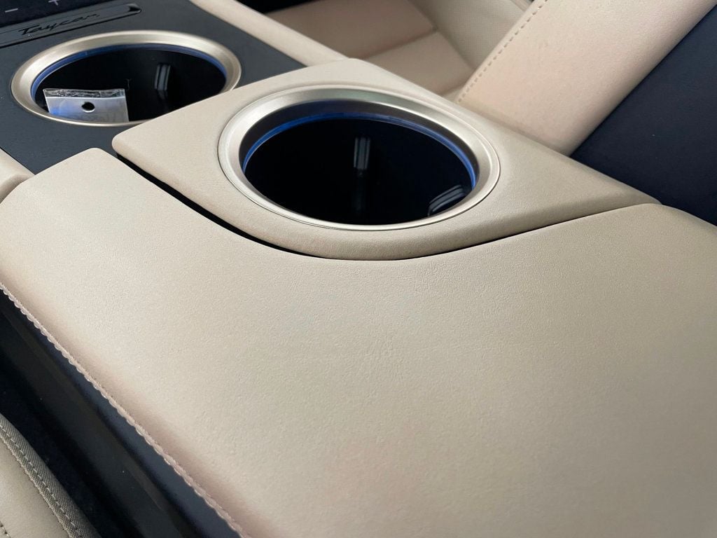 2022 Porsche Taycan 4S AWD - 23048010 - 38