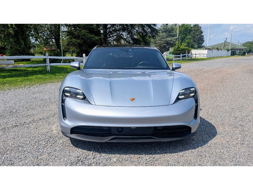 2022 Porsche Taycan 4S photo 2
