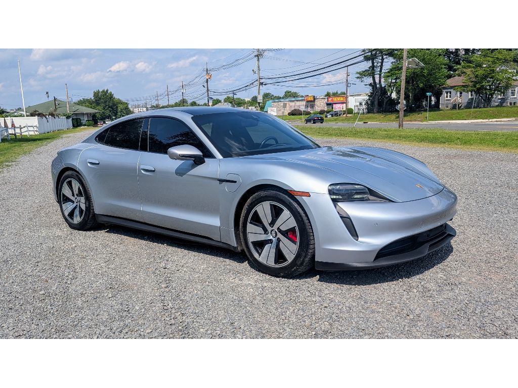2022 Porsche Taycan 4S photo 3