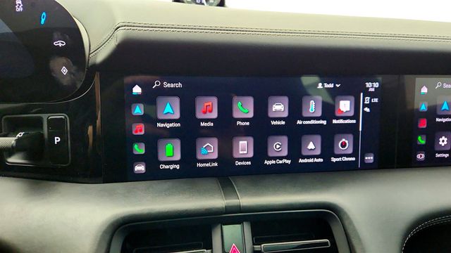 2022 Porsche Taycan GTS AWD - 22971156 - 19